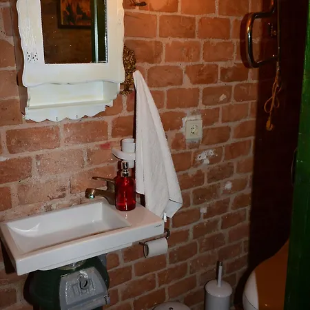 Otel Cunda Zehra Teyzenin Evi Ayvalı
