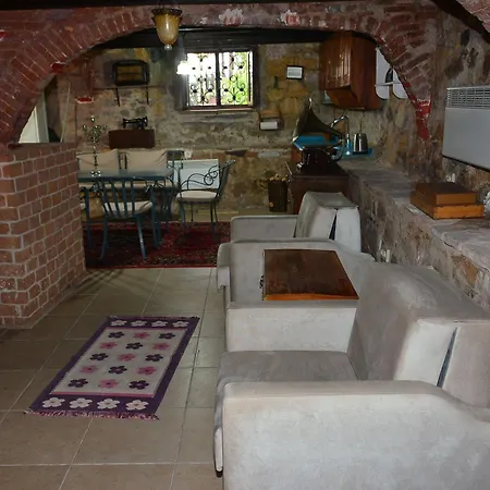 Cunda Zehra Teyzenin Evi 2*