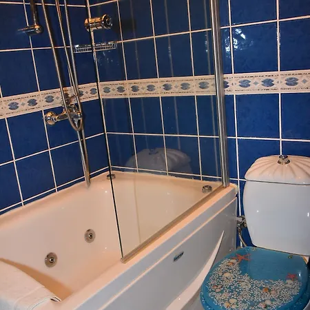 Cunda Zehra Teyzenin Evi Ayvalı