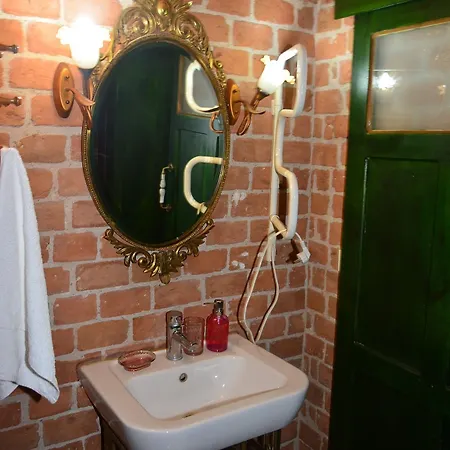 Cunda Zehra Teyzenin Evi Otel 2*