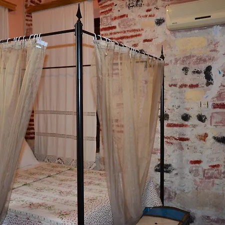 Otel Cunda Zehra Teyzenin Evi Ayvalı