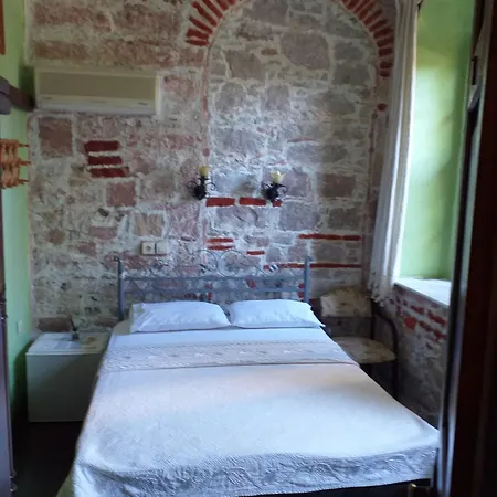 Otel Cunda Zehra Teyzenin Evi
