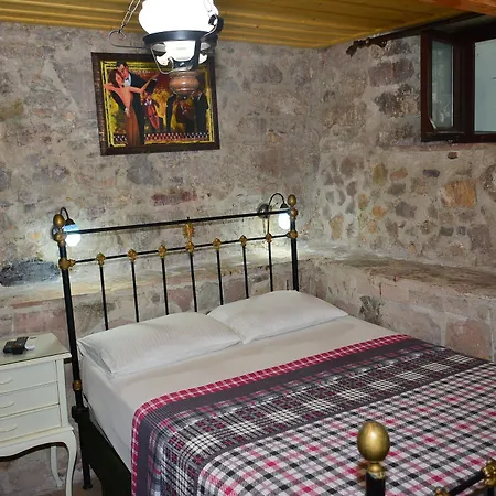 Cunda Zehra Teyzenin Evi 2*