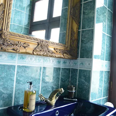 Otel Cunda Zehra Teyzenin Evi