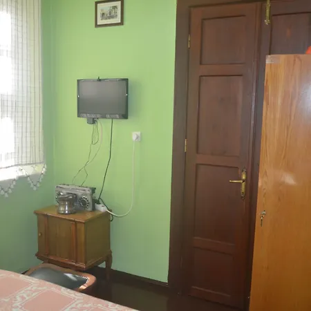 Cunda Zehra Teyzenin Evi Ayvalı