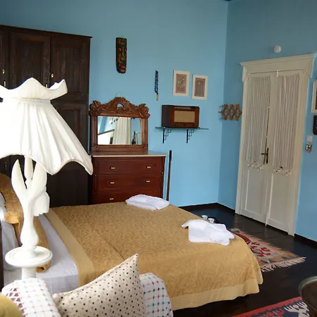Otel Cunda Zehra Teyzenin Evi